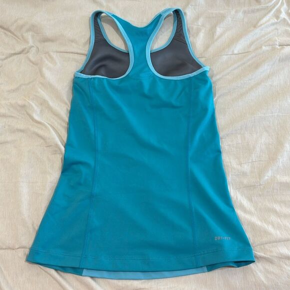 Nike Dri‑Fit Built‑In Bra Tank Top • Blue • XS • Athletic Performance Tee - Picture 2 of 3